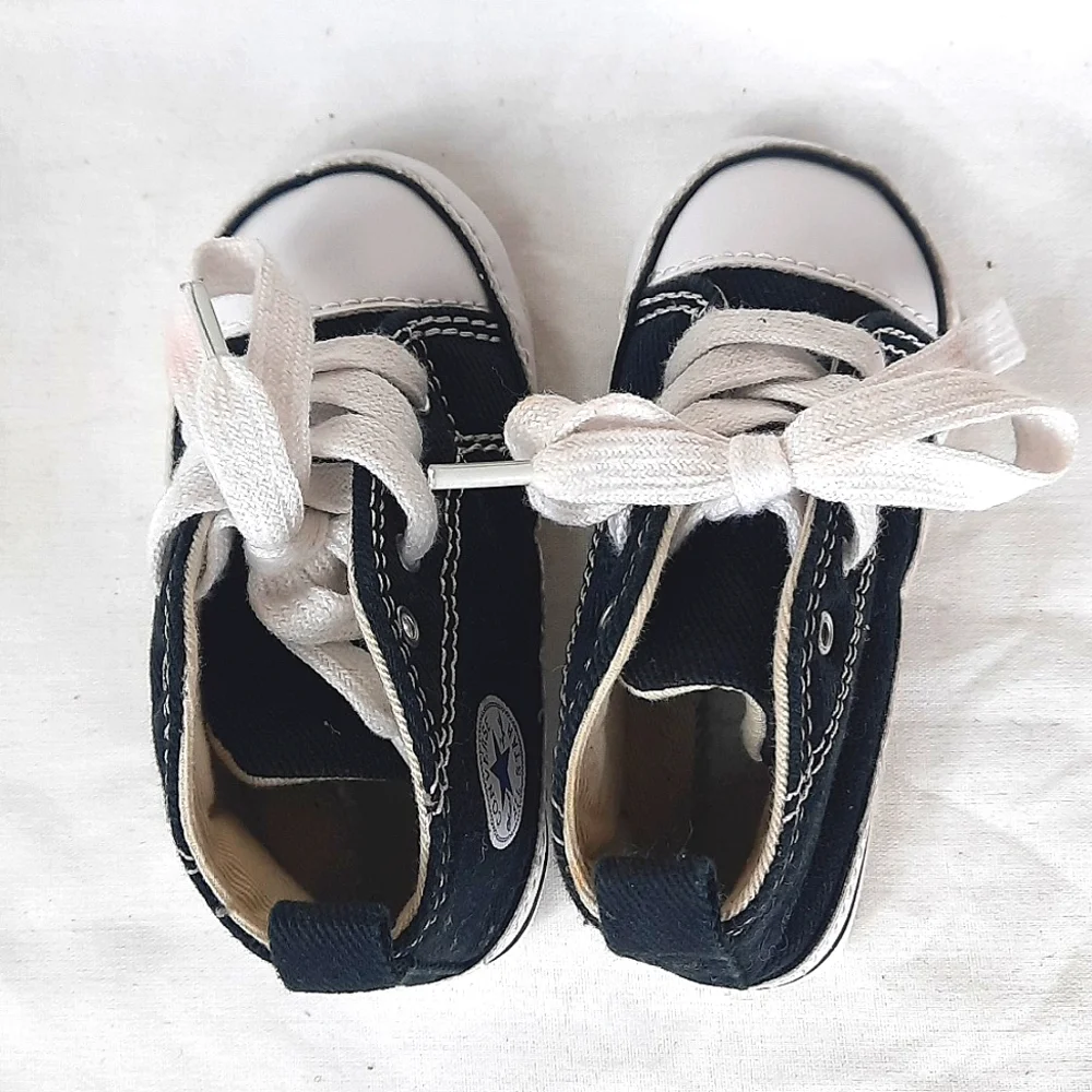 Converse All Star Chuck Taylor Baby Crib Shoes Size 4 Black White with Box